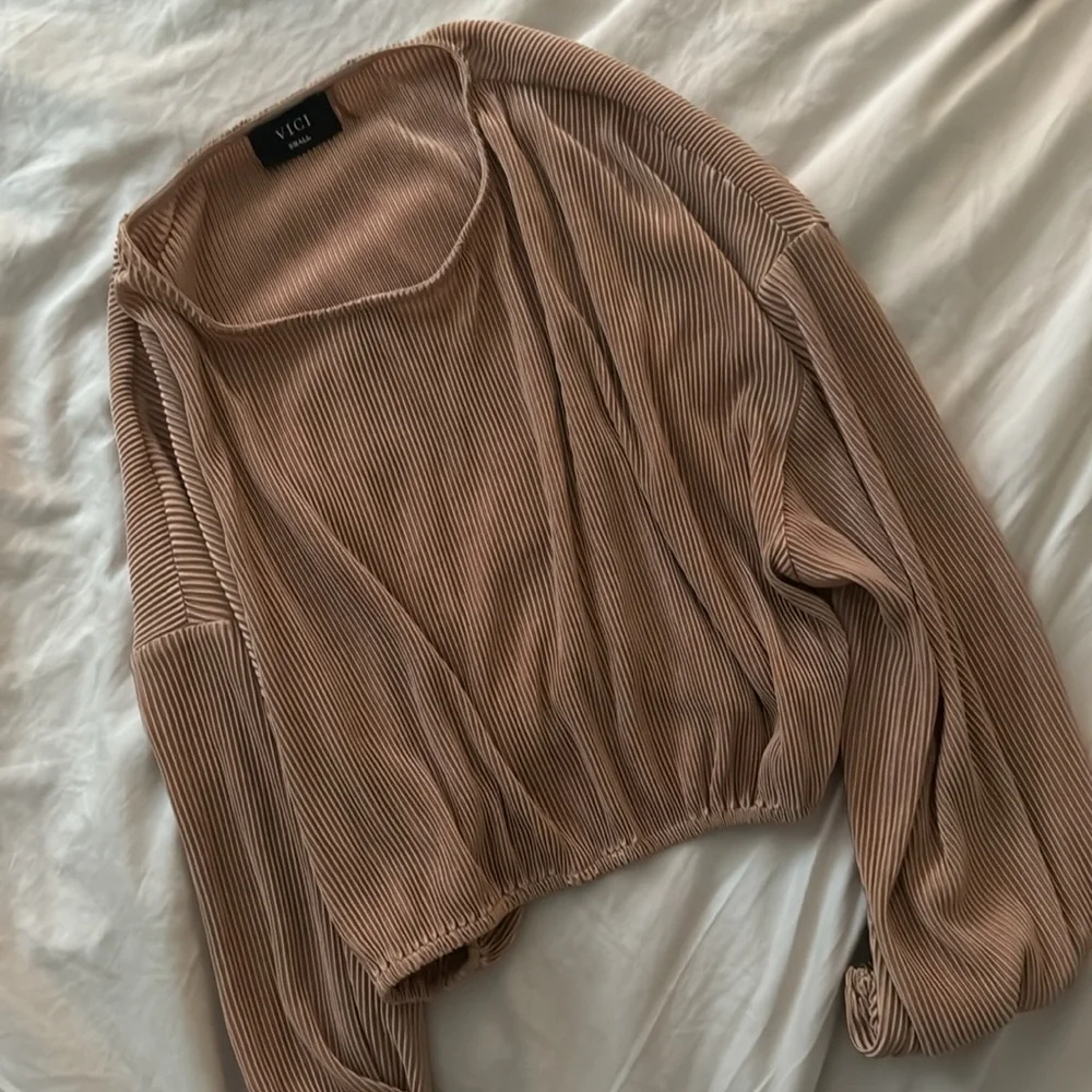 Mauve Blouse - Picture 2 of 3